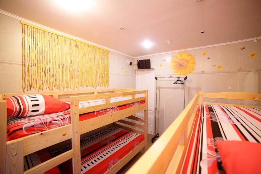 Viva Hostel Minszk Szoba fotó